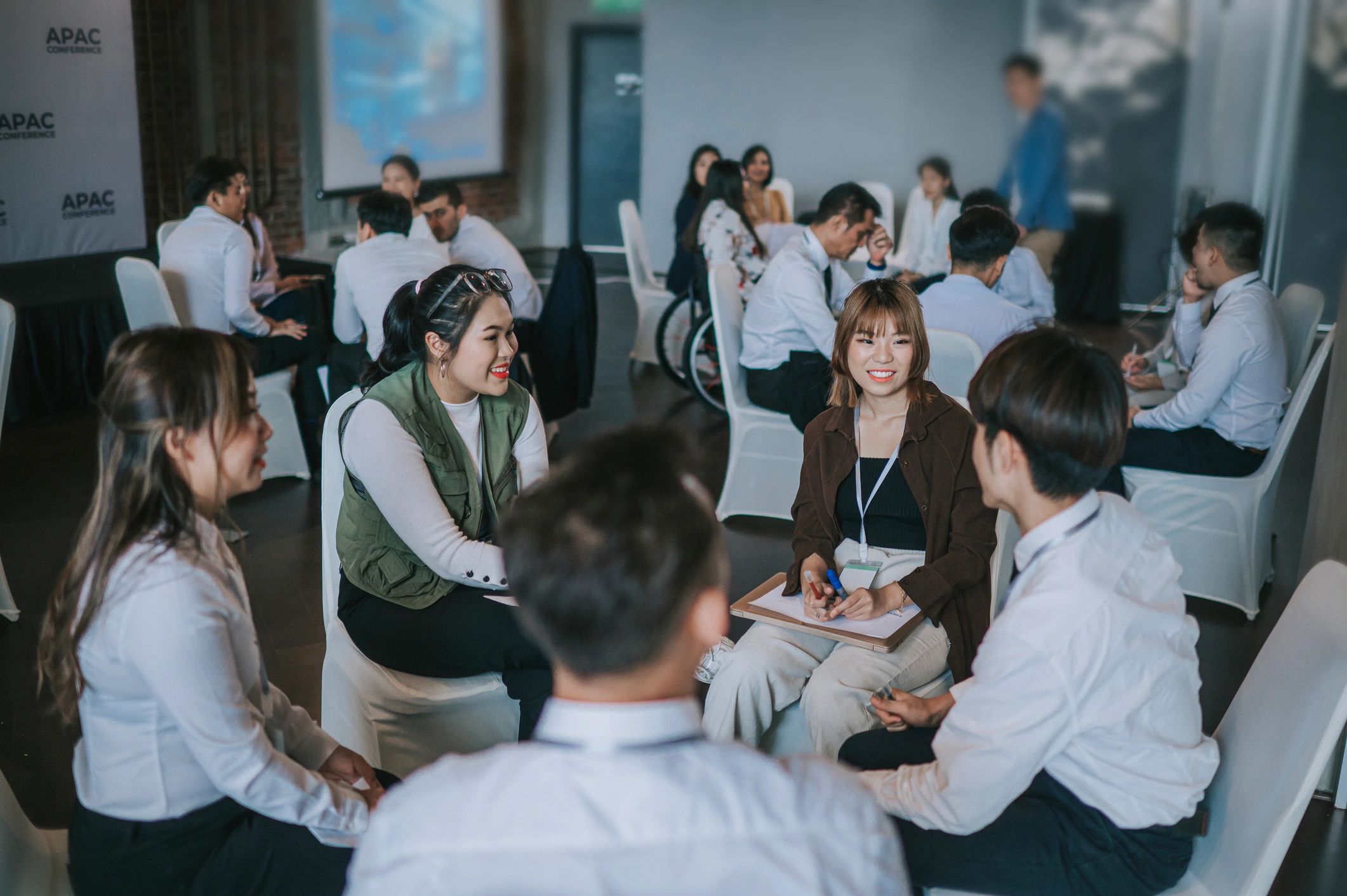 Group workshop discussion among entrepreneurs